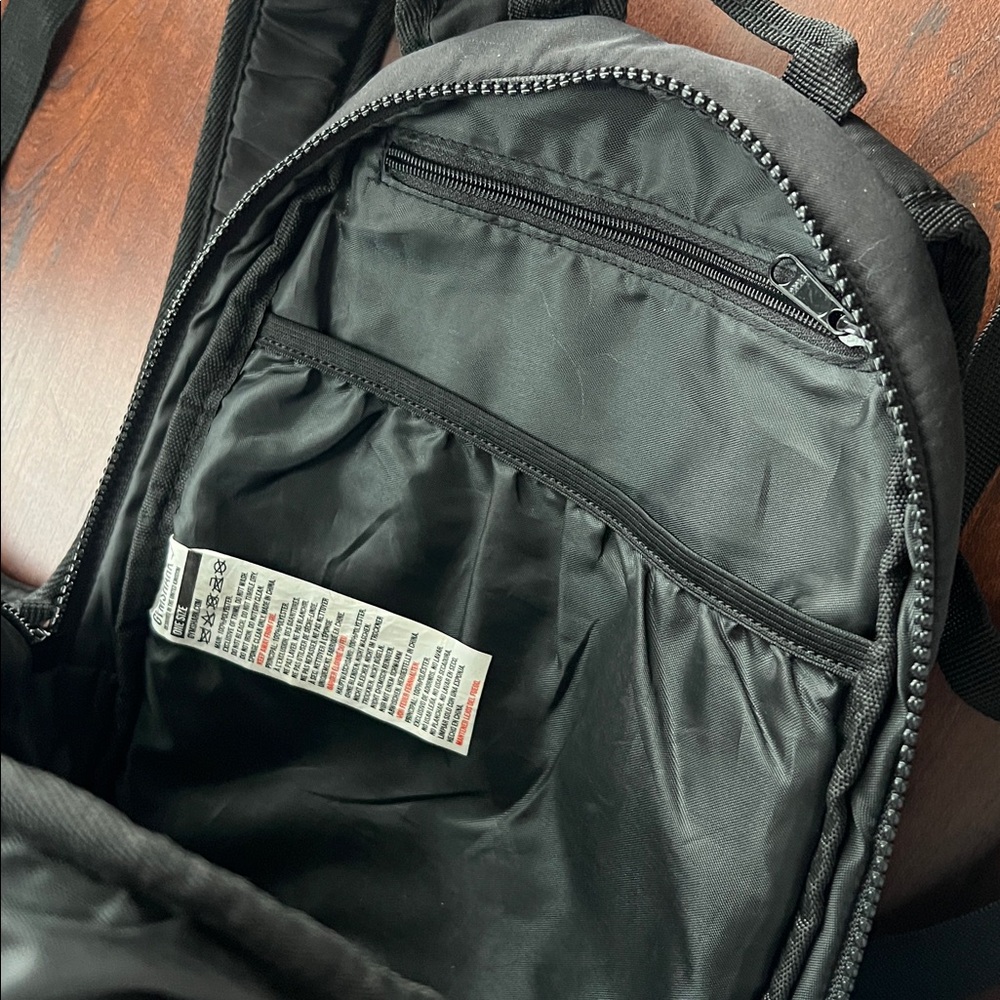 Mini Gymshark Backpack - Picture 5 of 5